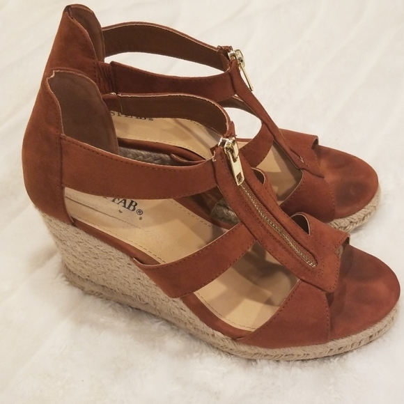JustFab Shoes - Brown zip up wedges